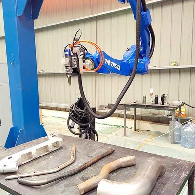 Machine de découpe laser 3D pour tubes, découpe par arc et découpe par trou de tubes métalliques de forme spéciale